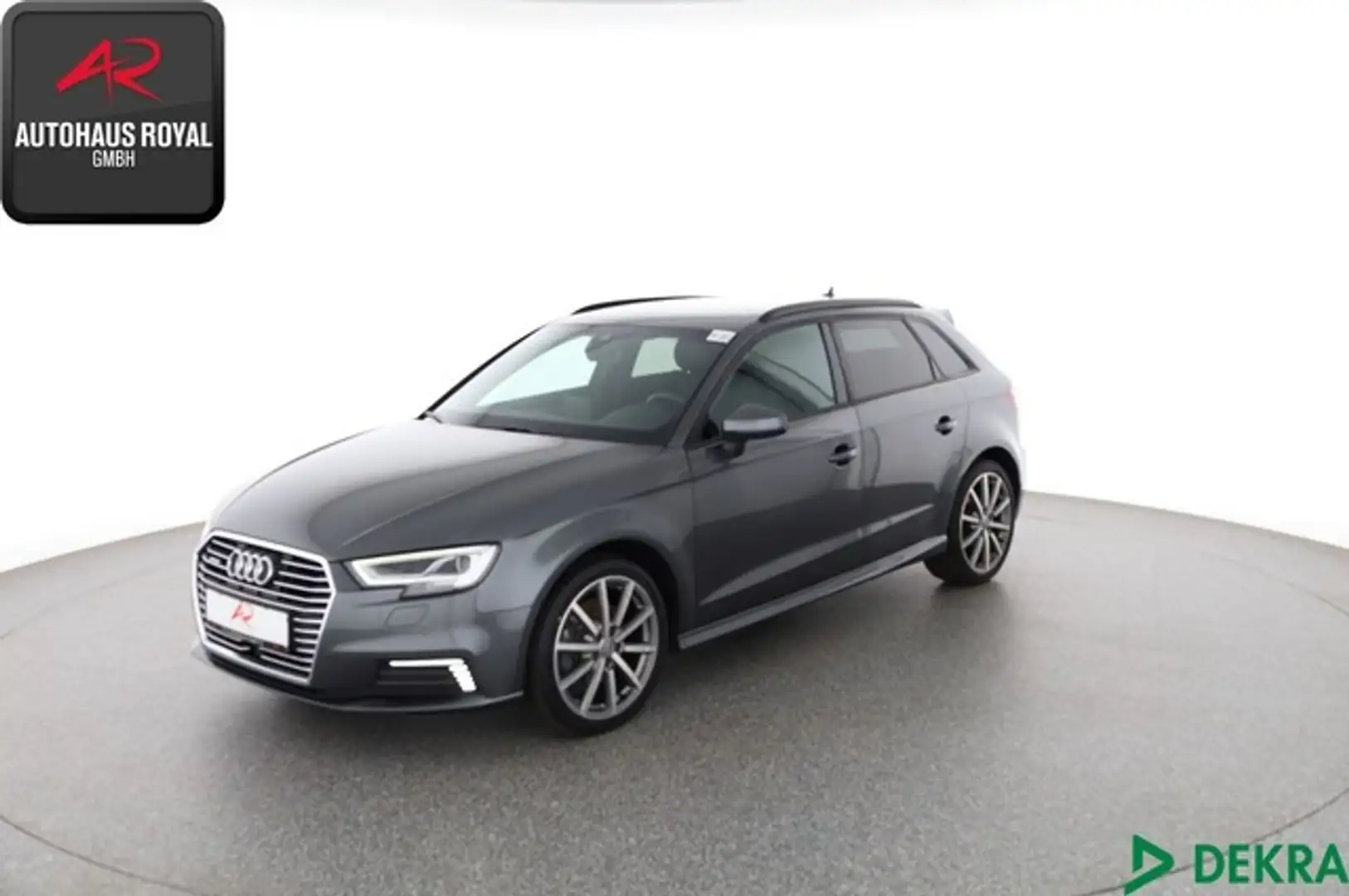 Audi A3 Sportback 40 e-tron S LINE VIRTUAL,MATRIX,AHK Grau - 1