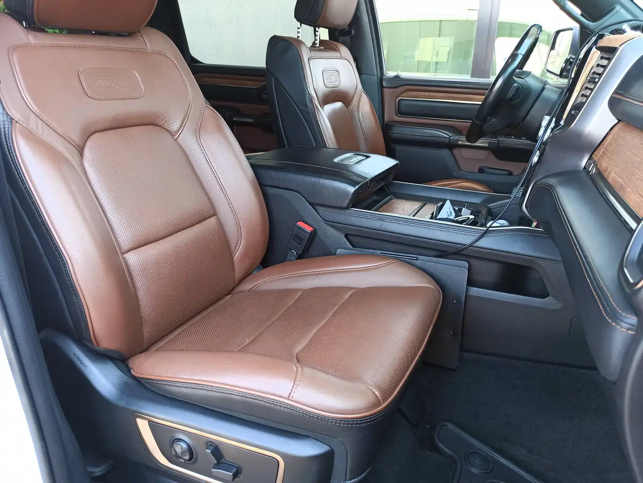 Dodge RAM 2023 — фото 11
