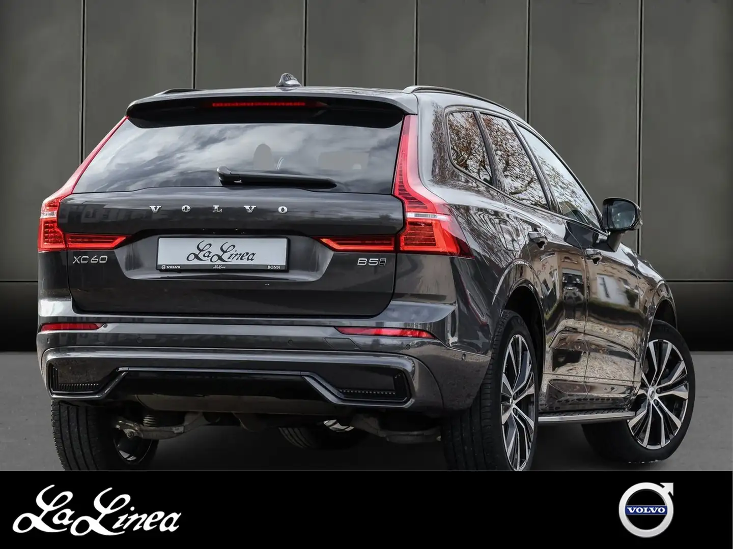 Volvo XC60 B5 Diesel AWD Ultimate Dark Aut. Grigio - 2