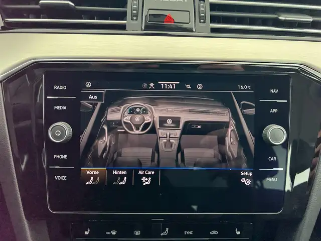 Volkswagen Passat view 12