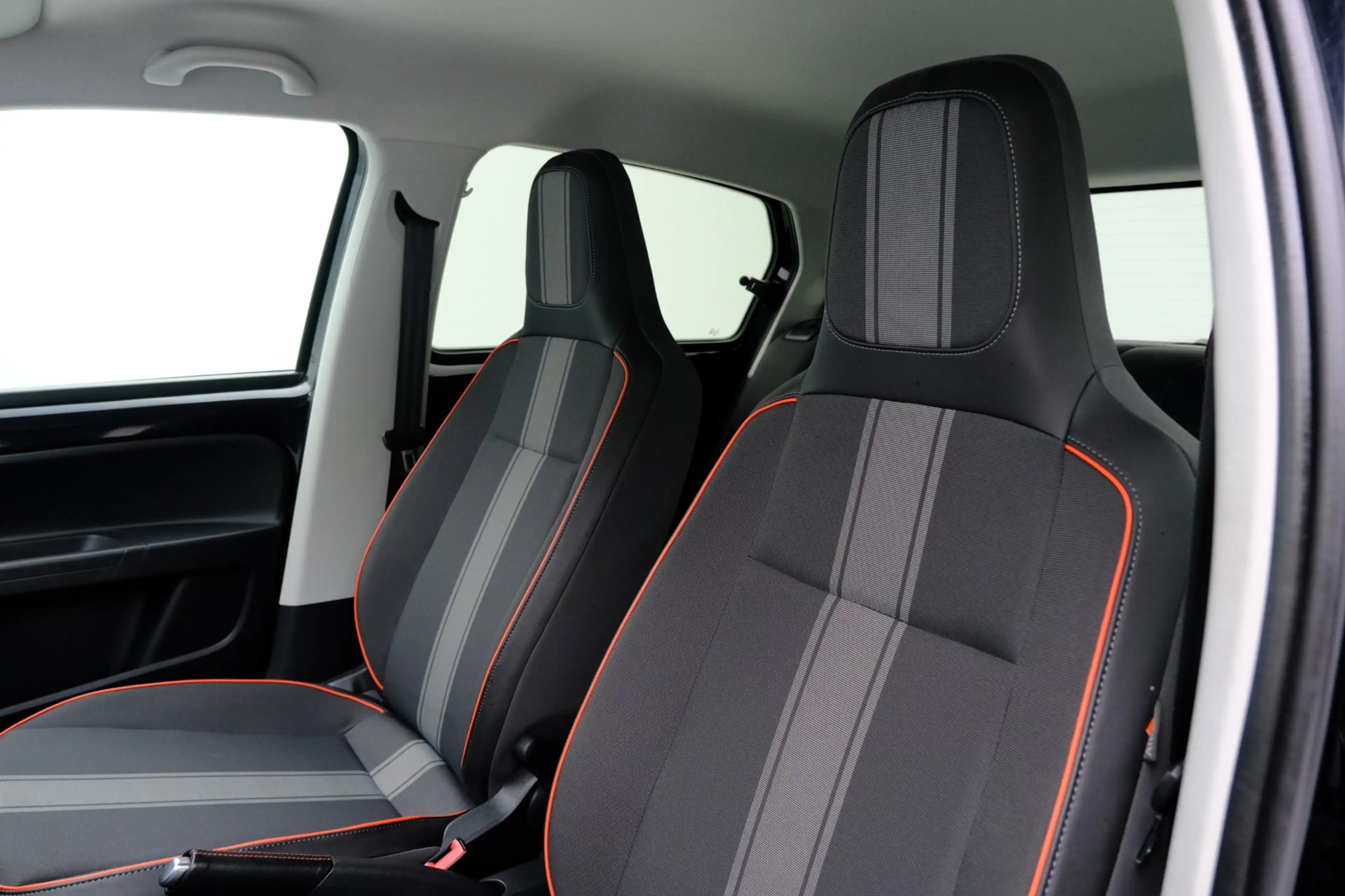 Volkswagen up! 1.0 groove up! BlueMotion 5-drs Navi|Airco|Cruise| — photo 24