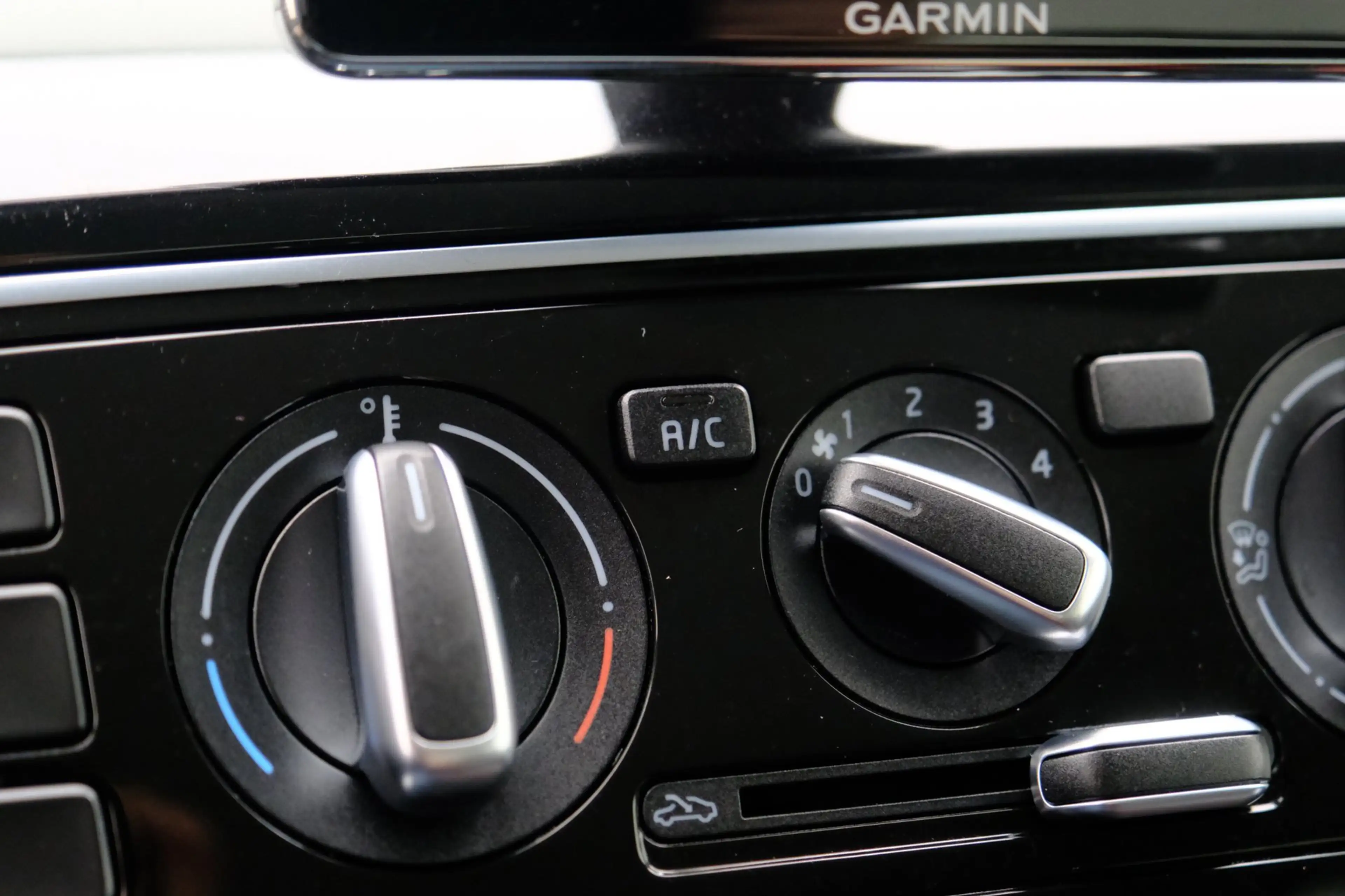 Volkswagen up! 1.0 groove up! BlueMotion 5-drs Navi|Airco|Cruise| — photo 14