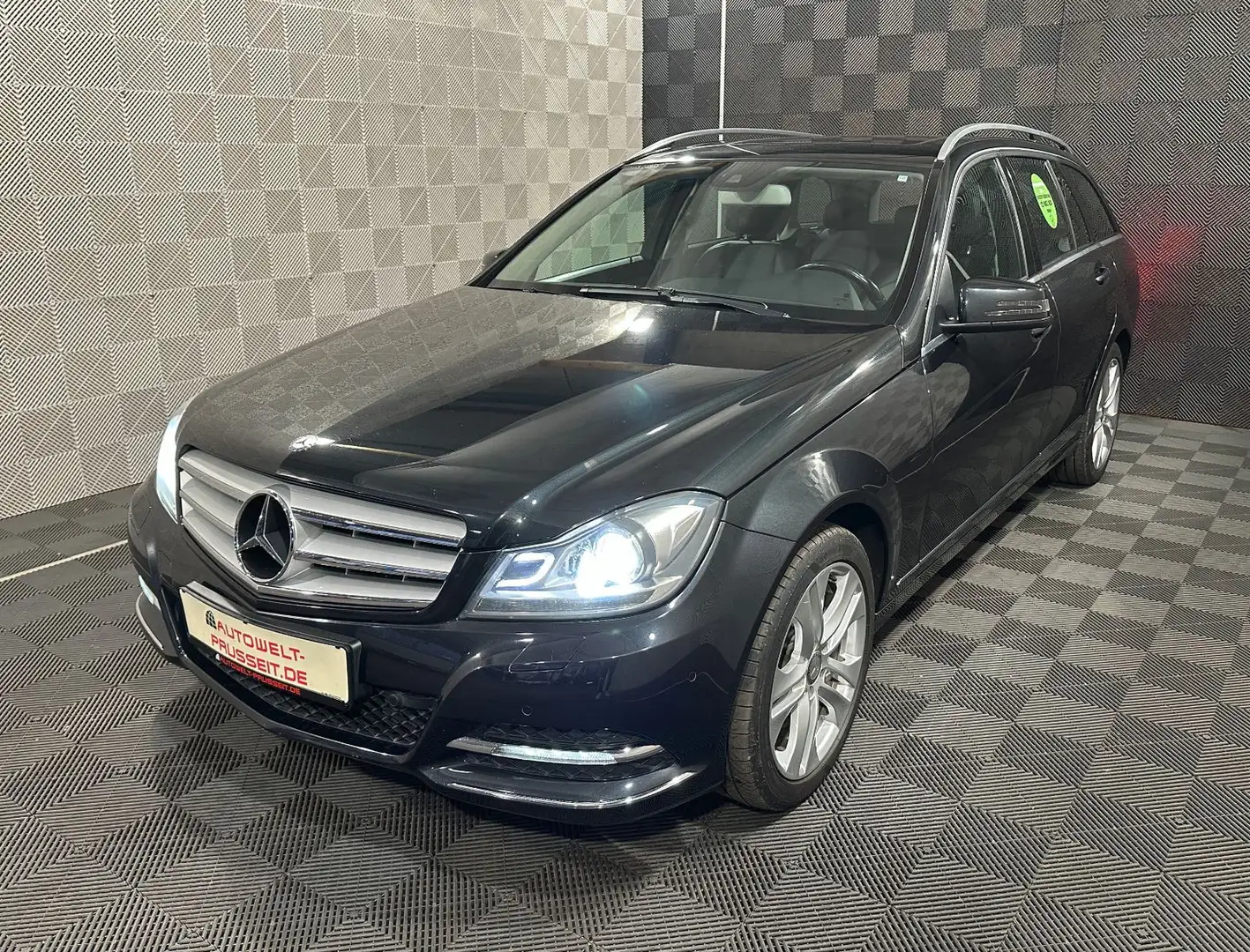 Mercedes-Benz C 200 T*AVANTGARDE*BiXENON-TEMPO-AHK-PDC-NAV-SHZ Gris - 2