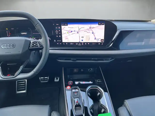 Audi A6 view 8