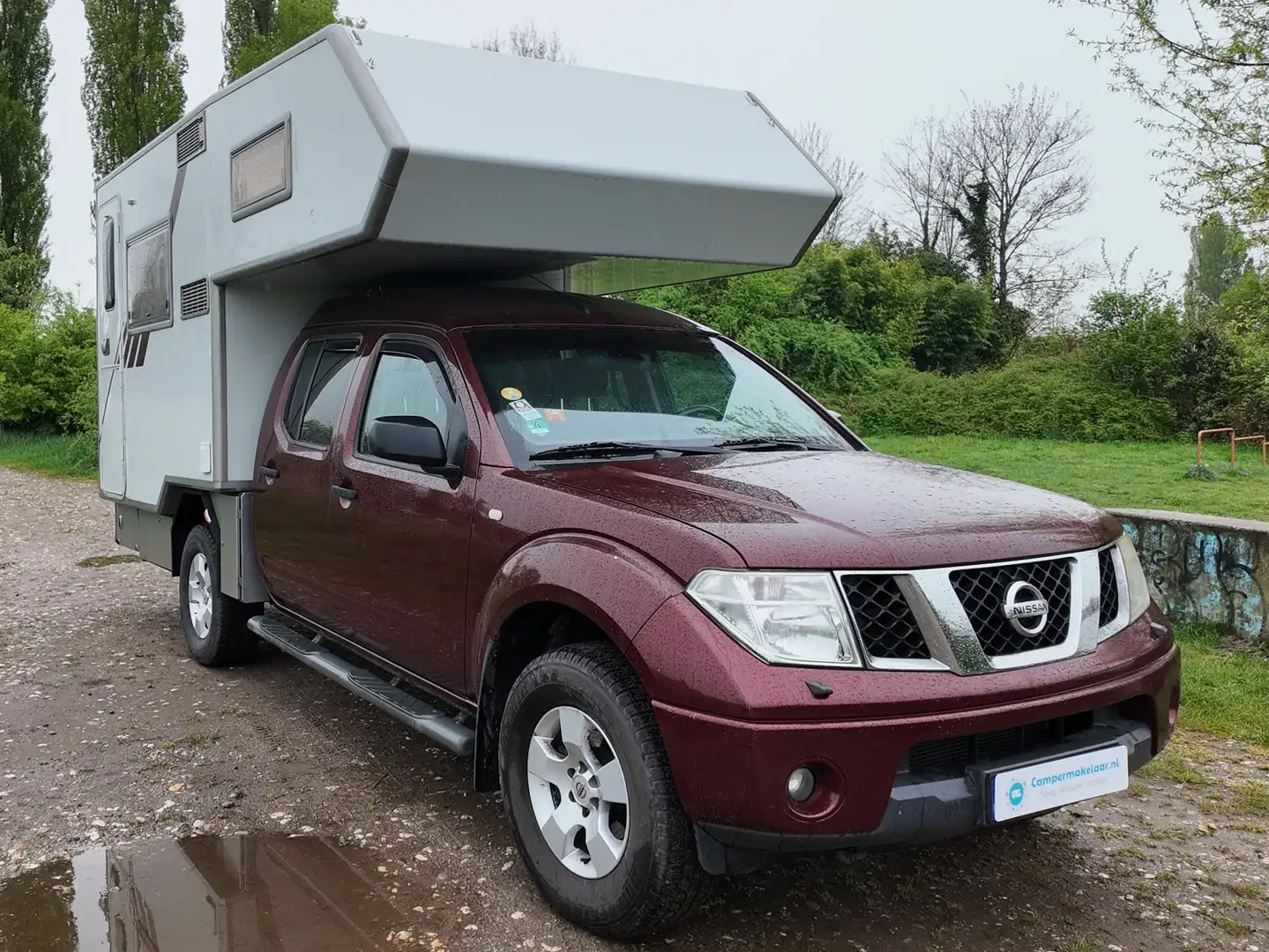 Nissan Navara 2.5 DCi AWD Dubbel cabine Rojo - 1