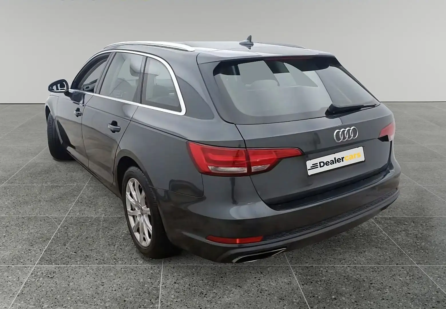 Audi A4 Avant 2,0 TDI S-tronic Grijs - 2