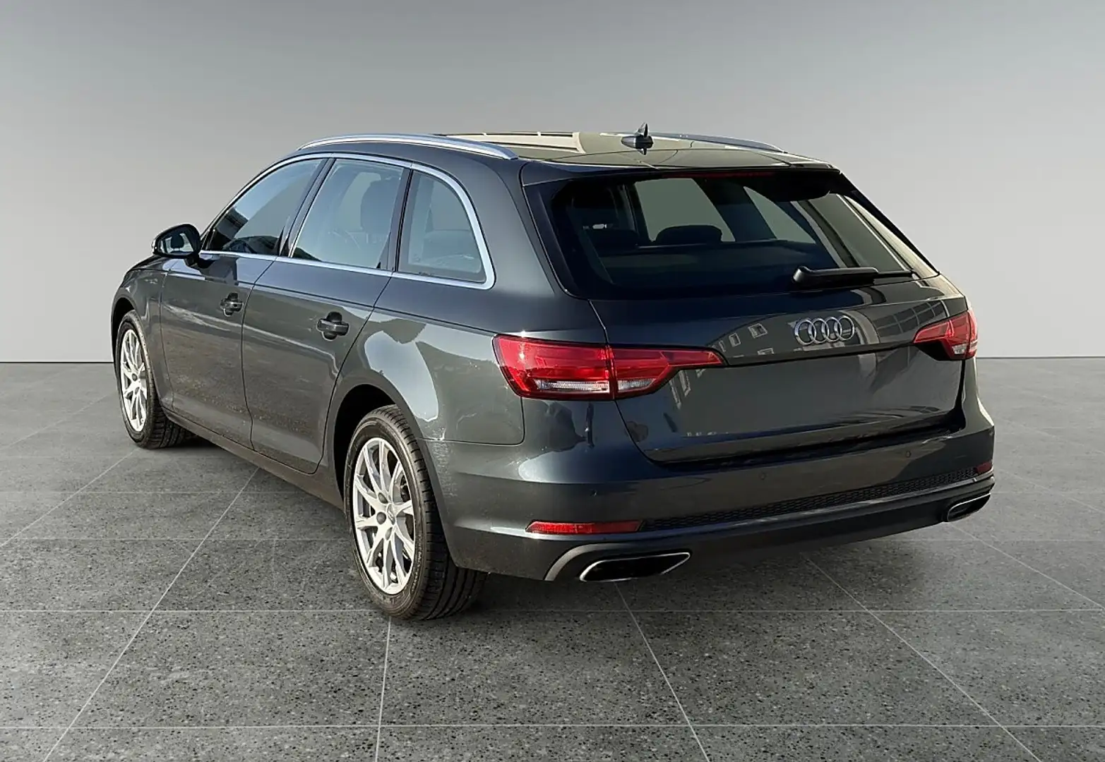 Audi A4 Avant 2,0 TDI S-tronic *ANHÄNGERKUPPLUNG* Grau - 2