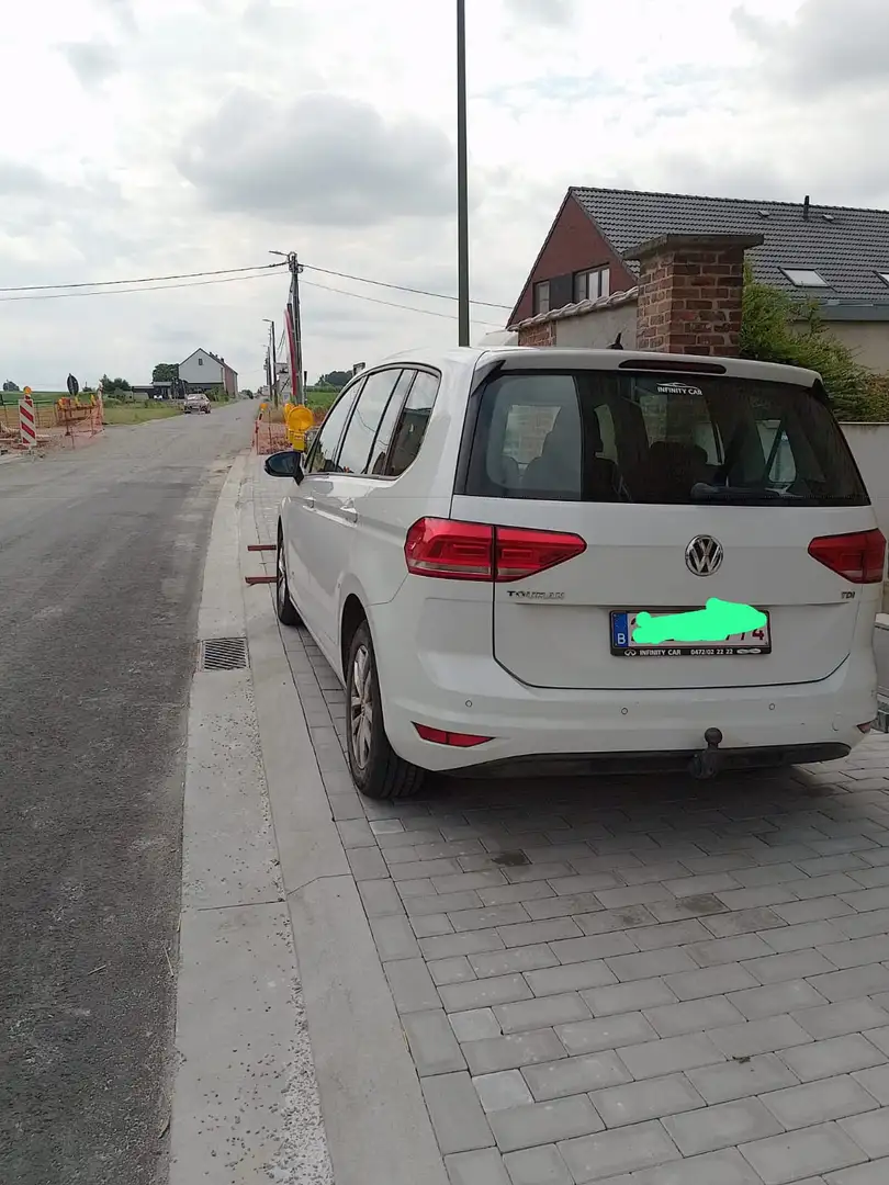 Volkswagen Touran 1.6 TDI SCR (BlueMotion Technology) DSG Comfortlin - 2