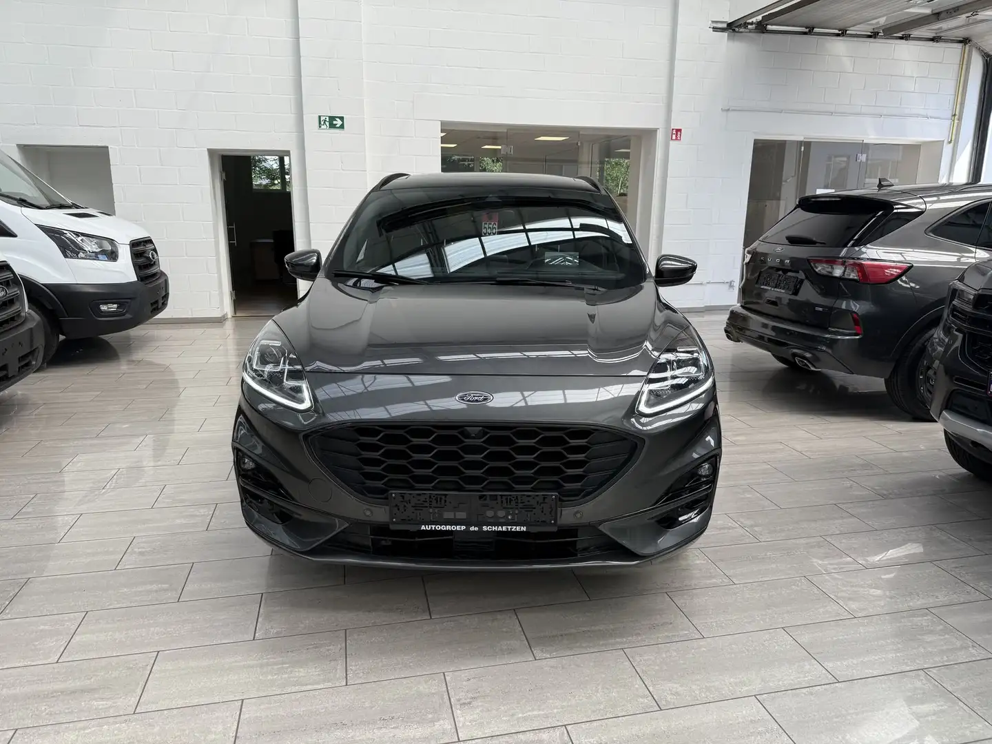 Ford Kuga ST-Line FHEV AUT AWD Gris - 1