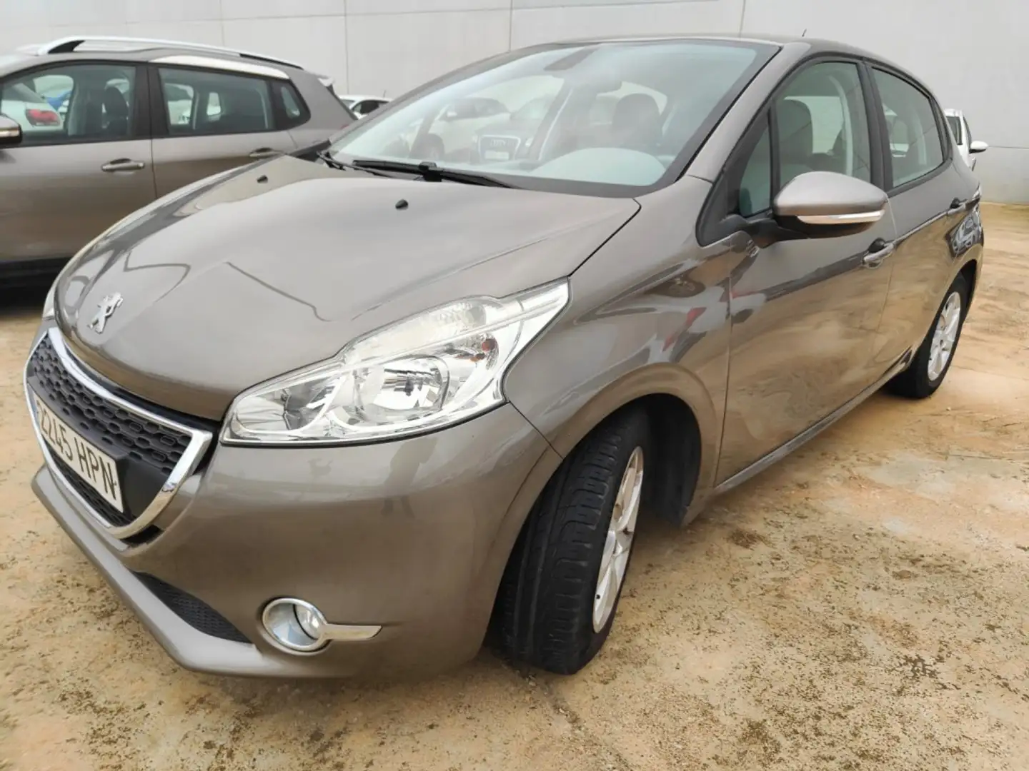 Peugeot 208 1.2 VTi Urban Soul Beige - 1