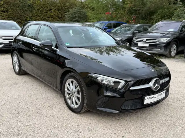 Mercedes-Benz A 200 A200d Style 4Matic Aut LED Navi Leder