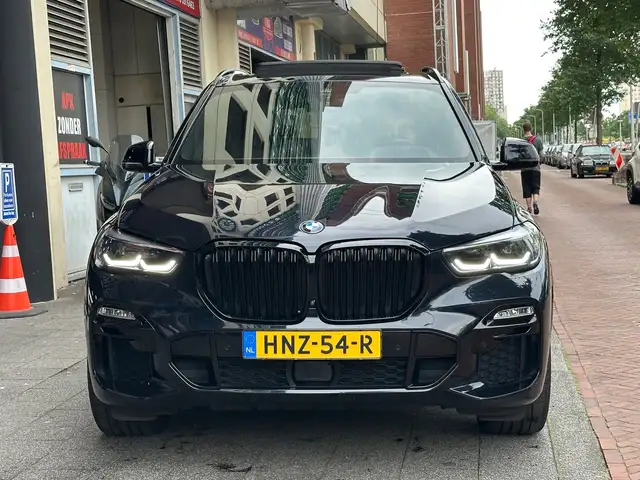 BMW X5 view 6