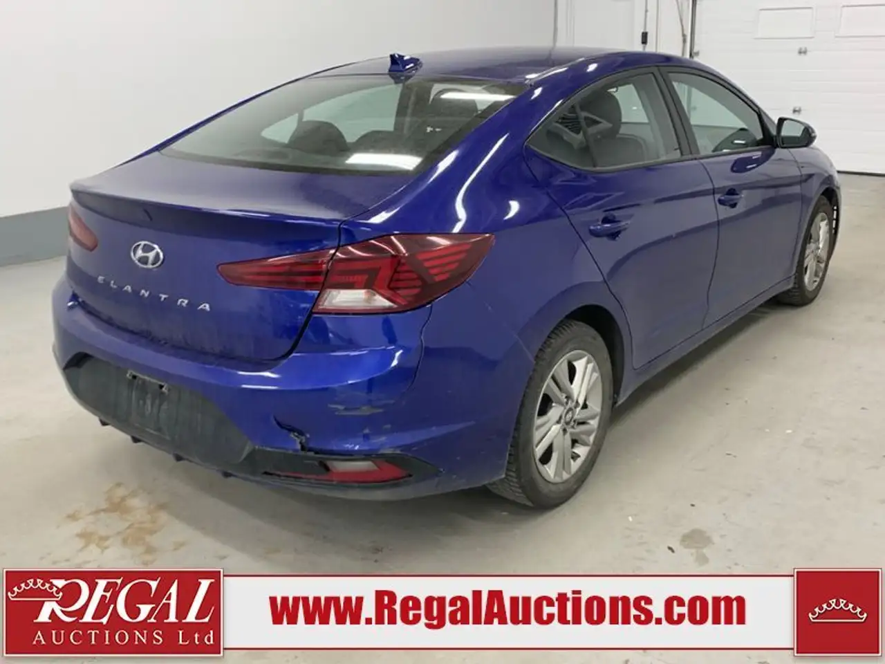Hyundai ELANTRA снимка Hyundai ELANTRA