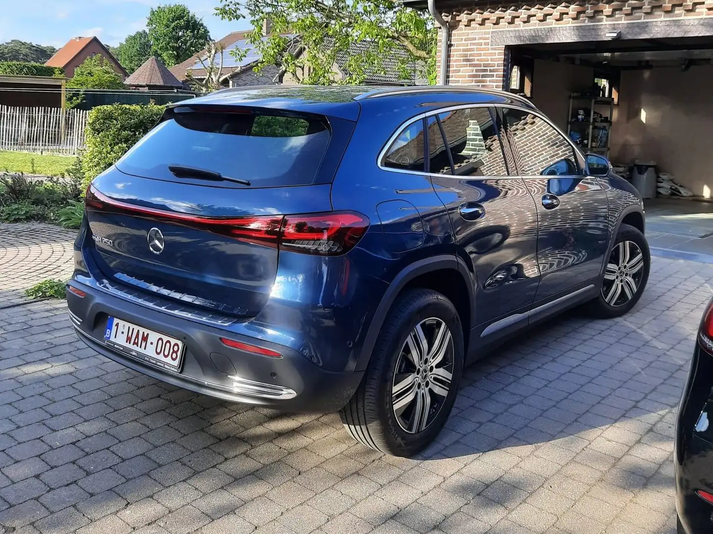 Mercedes-Benz EQA 250 EQA 250+ Electric Art Bleu - 2