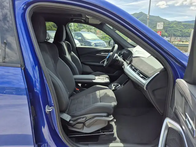BMW X1 view 9