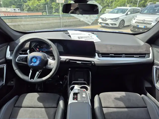 BMW X1 view 8