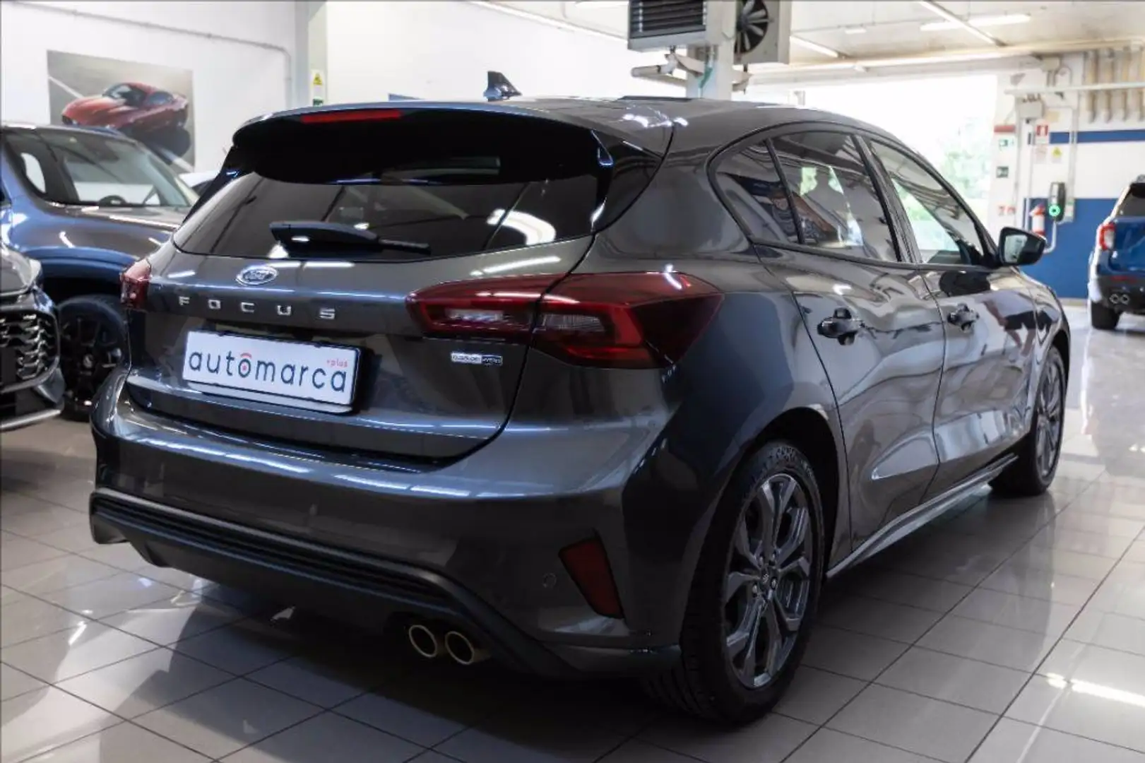 Ford Focus 1.0 ecoboost h ST-Line Design 125cv Grigio - 2
