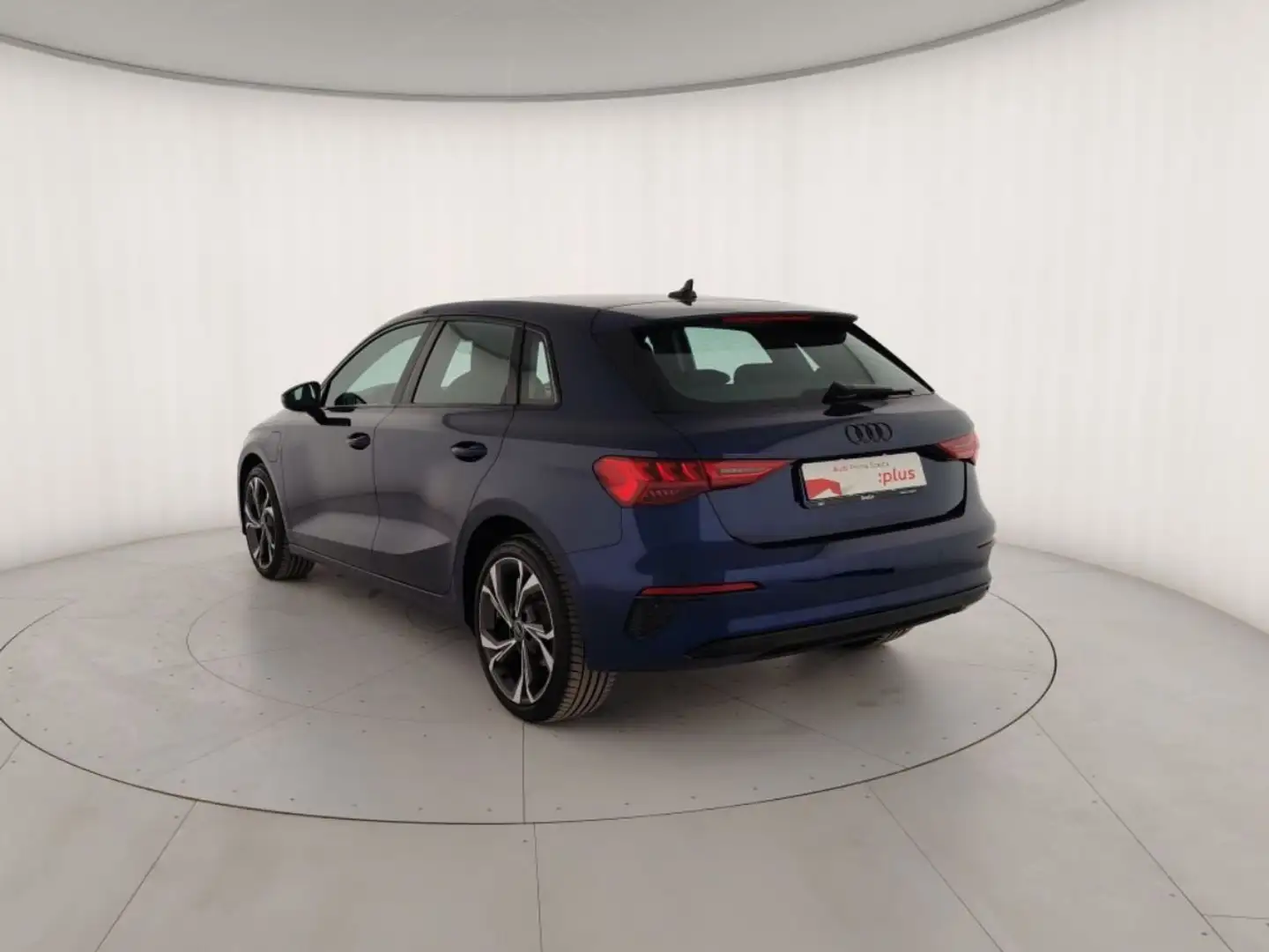 Audi A3 A3 SPB 40 TFSI e S tronic Business Advanced Blau - 2