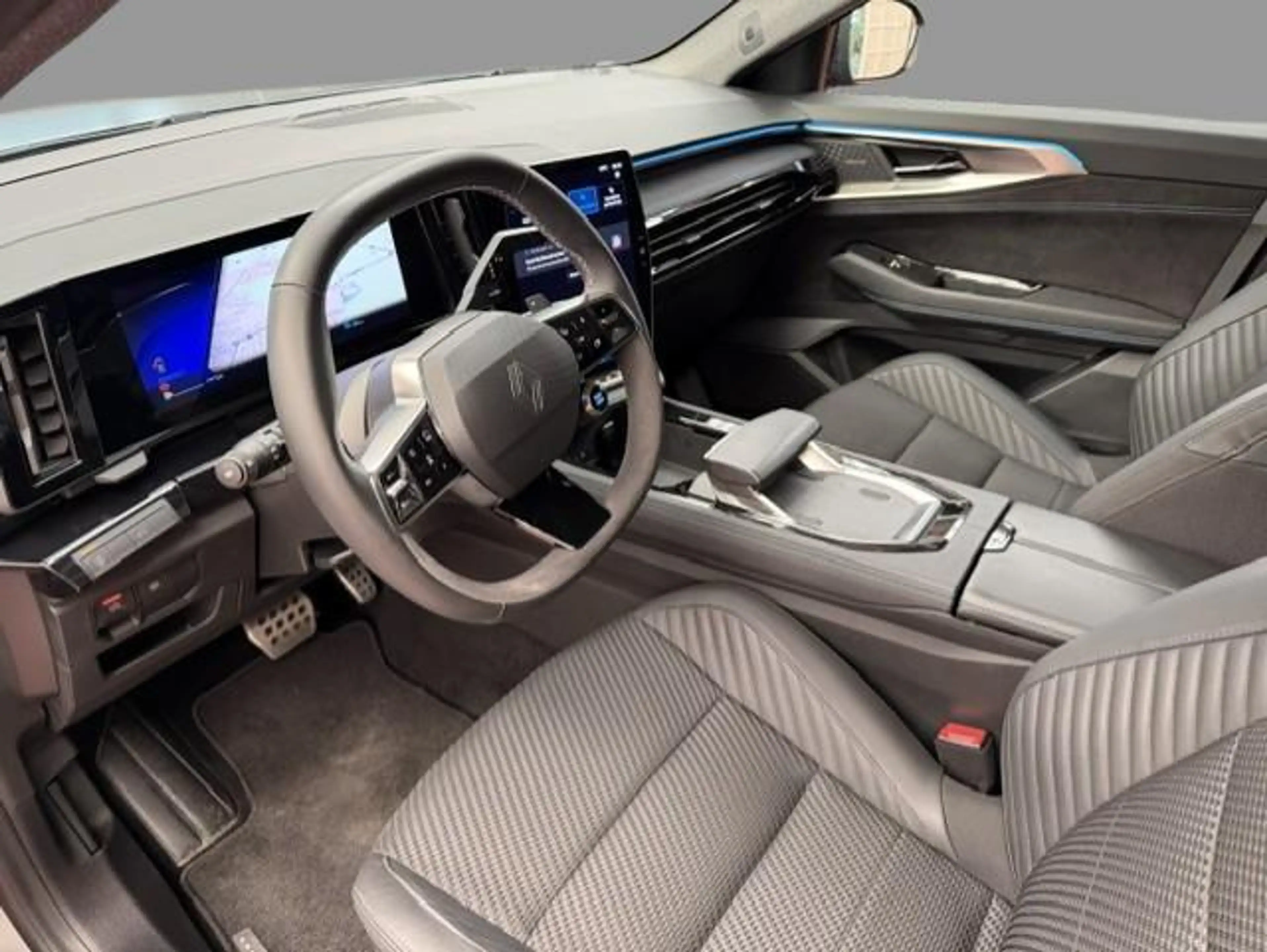 Renault Espace E-Tech full hybrid 200 Esprit Alpine — photo 8