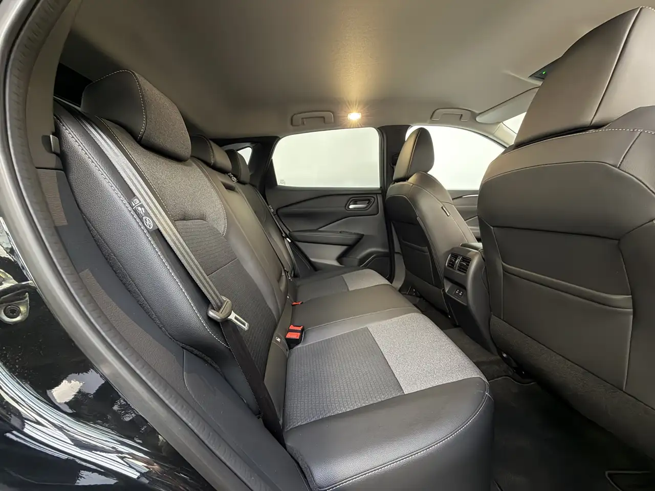Nissan Qashqai 1.3 MHEV N-Connecta 360° Navi LED 26