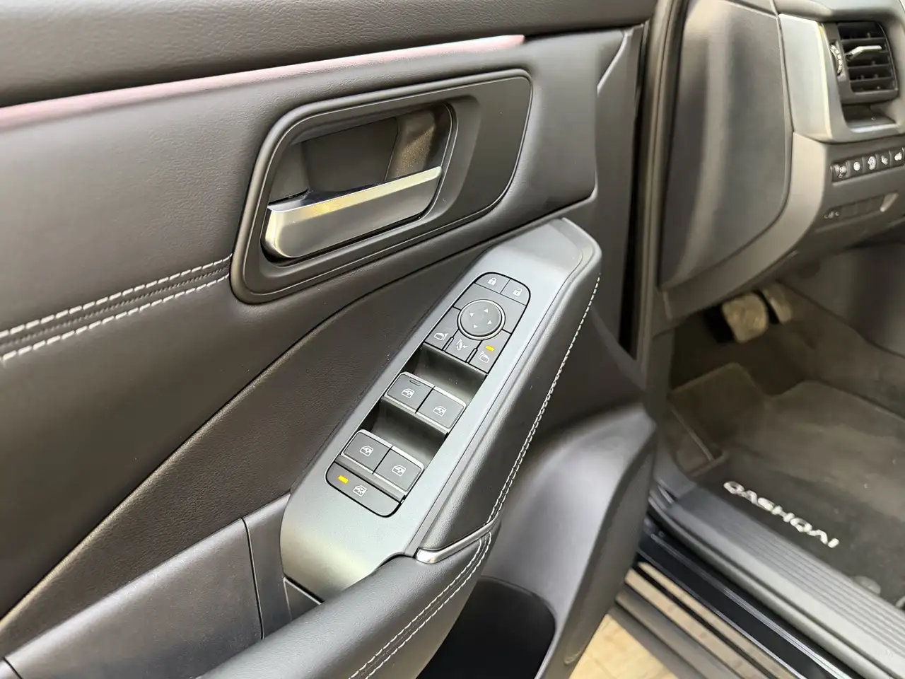 Nissan Qashqai 1.3 MHEV N-Connecta 360° Navi LED 15