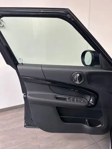 Mini Countryman view 7
