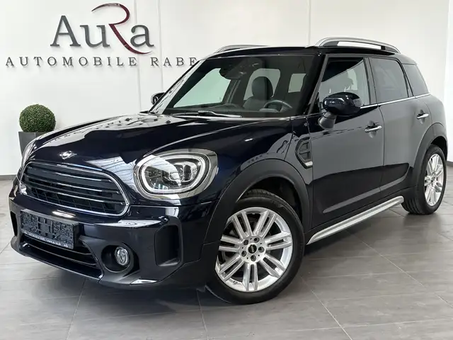 Mini Countryman view 2