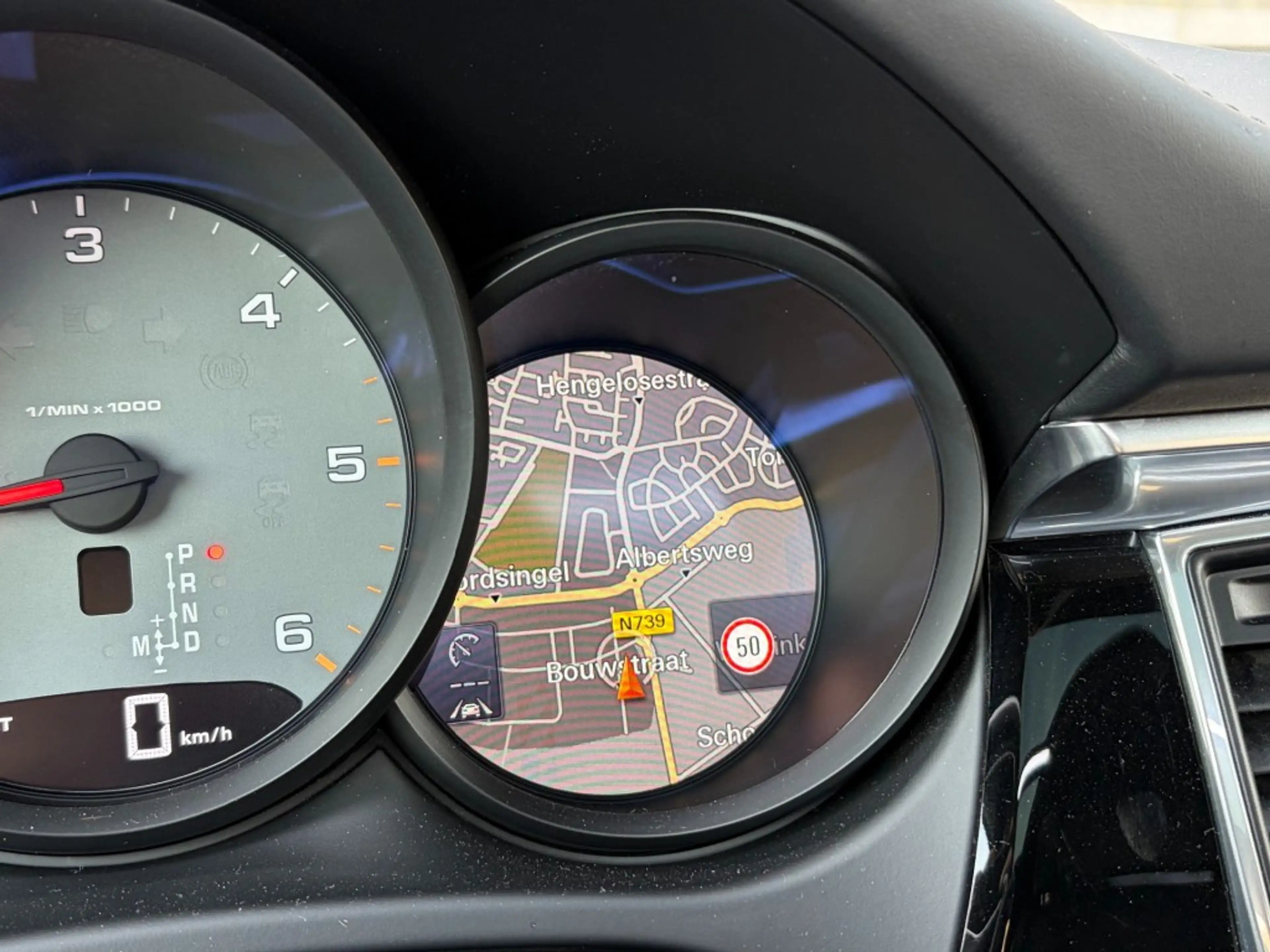 Porsche Macan 3.0 D S - LUCHTV. - PANO - TREKH. - 20 INCH — photo 21