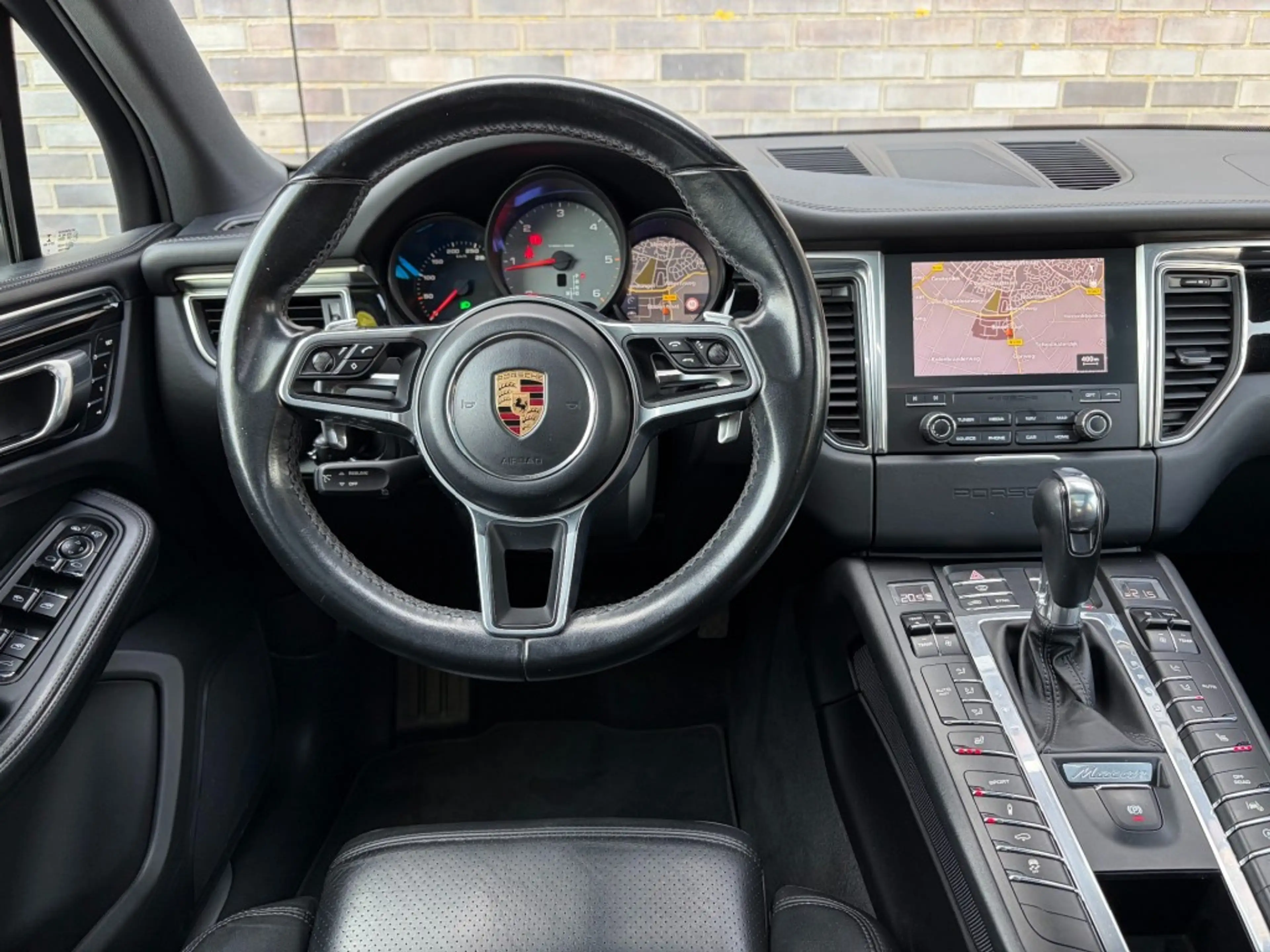 Porsche Macan 3.0 D S - LUCHTV. - PANO - TREKH. - 20 INCH — photo 6