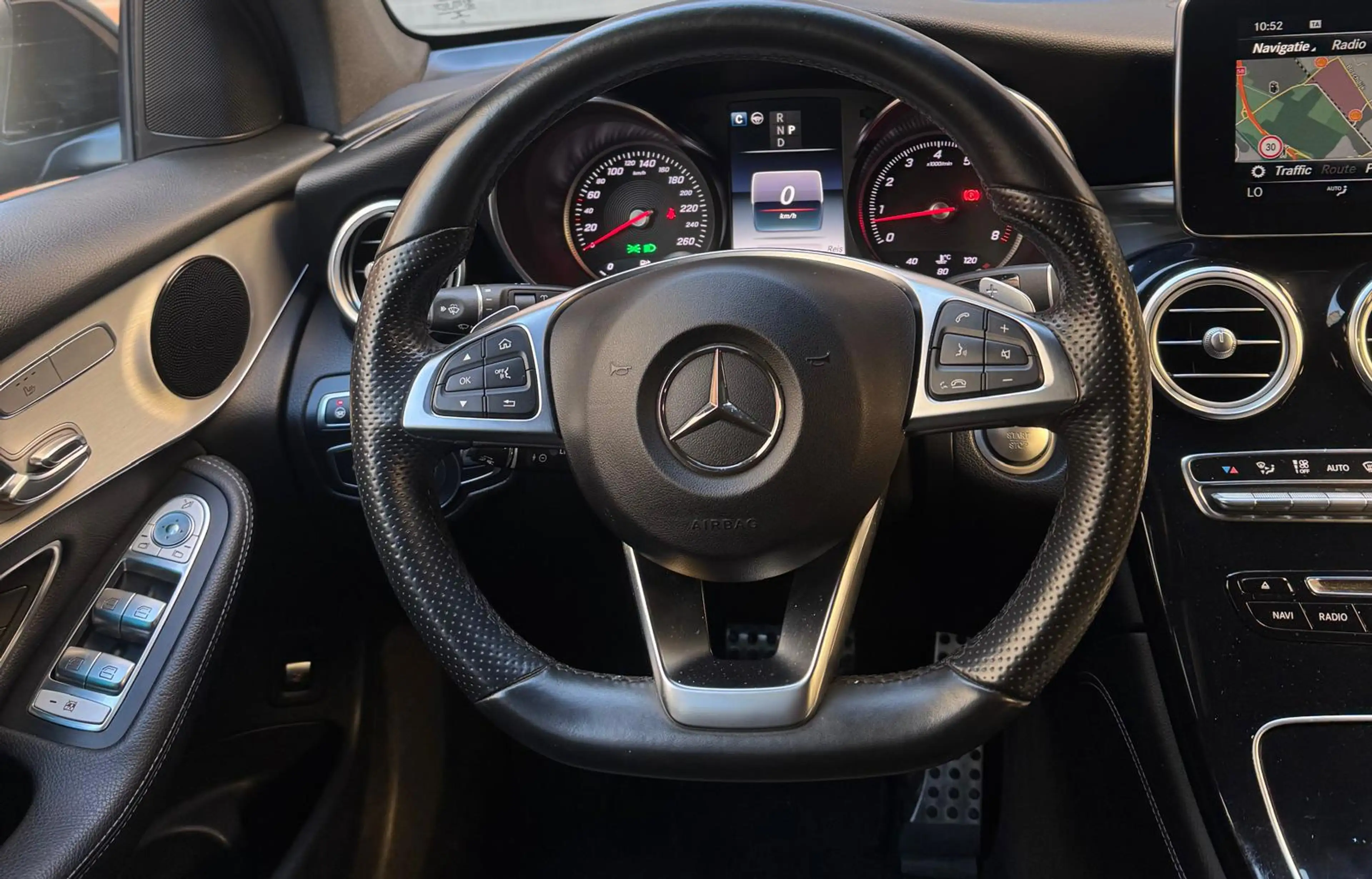Mercedes-Benz GLC 250 4MATIC Premium | Amg-Line | Keyless-go | Memory | — photo 11
