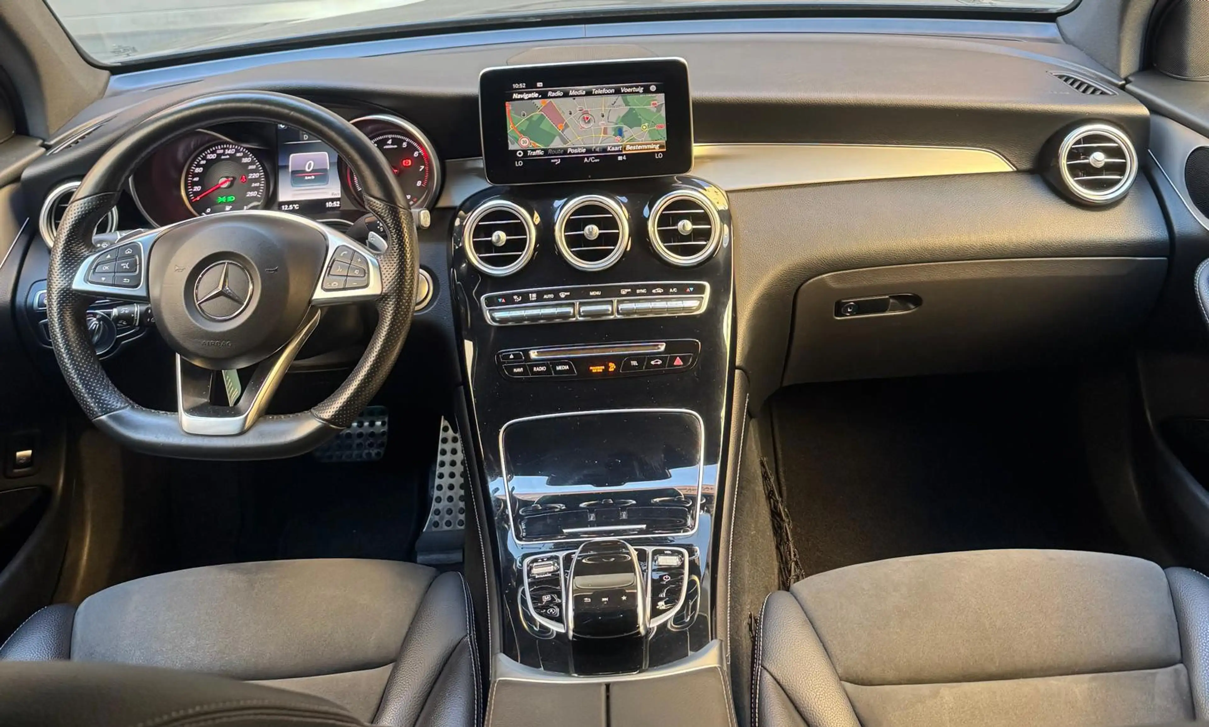 Mercedes-Benz GLC 250 4MATIC Premium | Amg-Line | Keyless-go | Memory | — photo 10