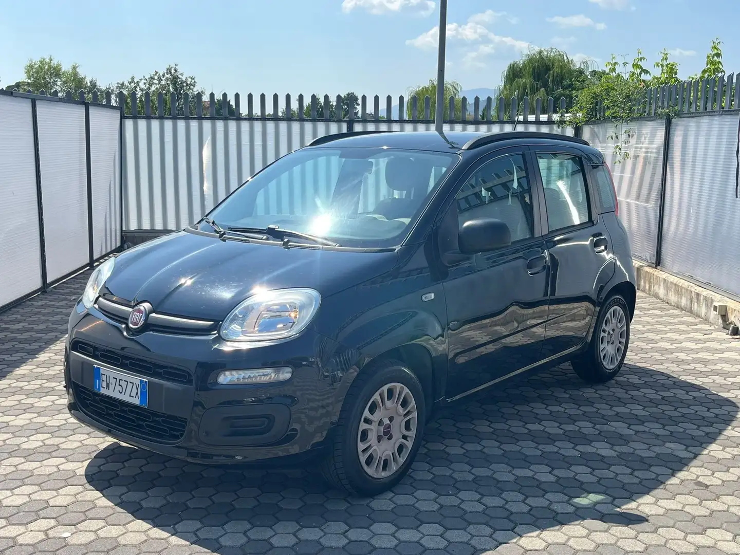 Fiat Panda Panda 1.2 Easy 69cv E6 Nero - 1