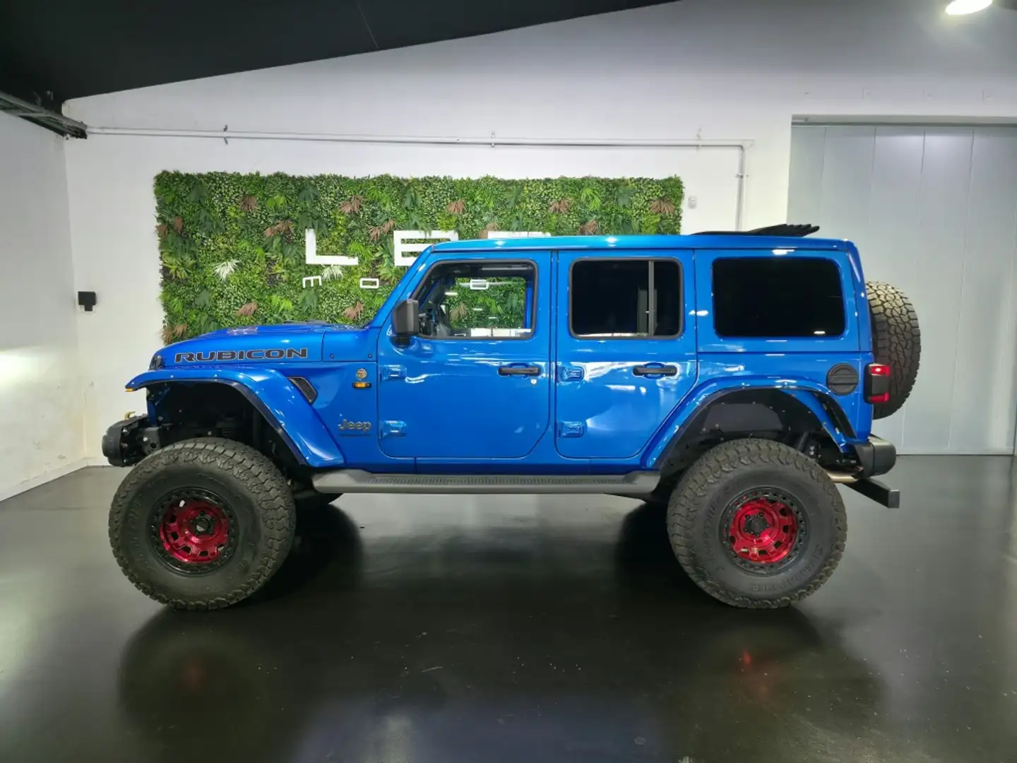 Jeep Wrangler 6.4L V8 Hemi Rubicon 392 - 2