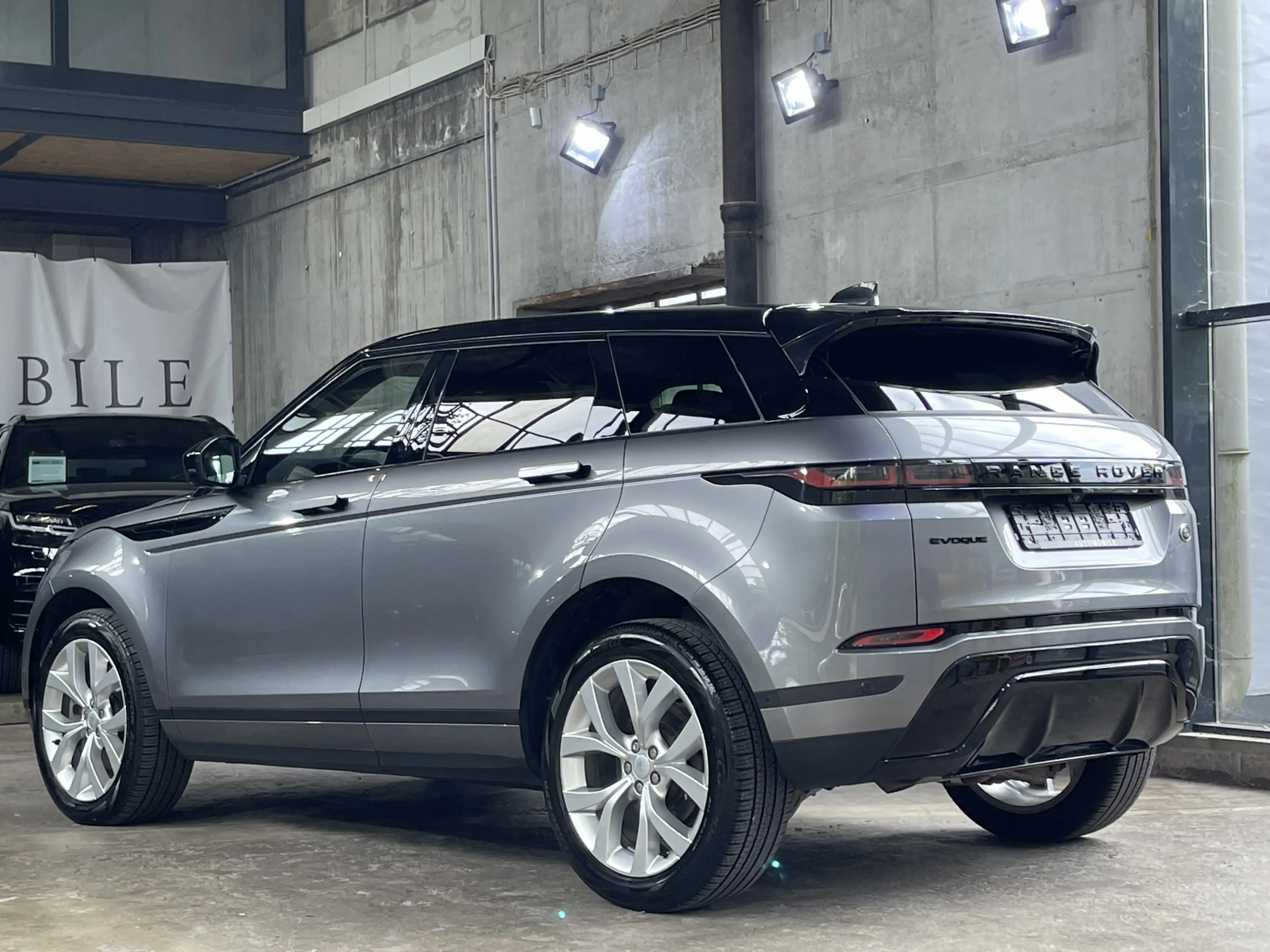 Land Rover Range Rover Evoque P250 SE LED BlackPackage 360° — photo 4