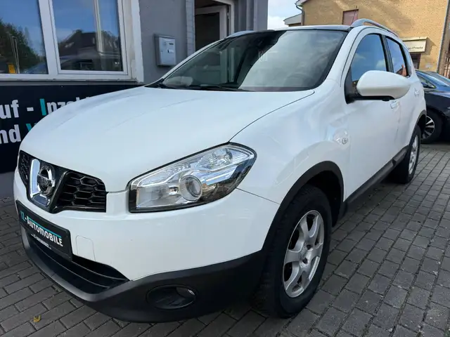 Nissan Qashqai view 2