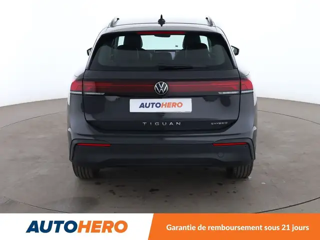 Volkswagen Tiguan view 5