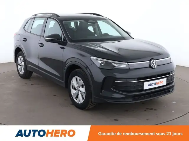 Volkswagen Tiguan view 8