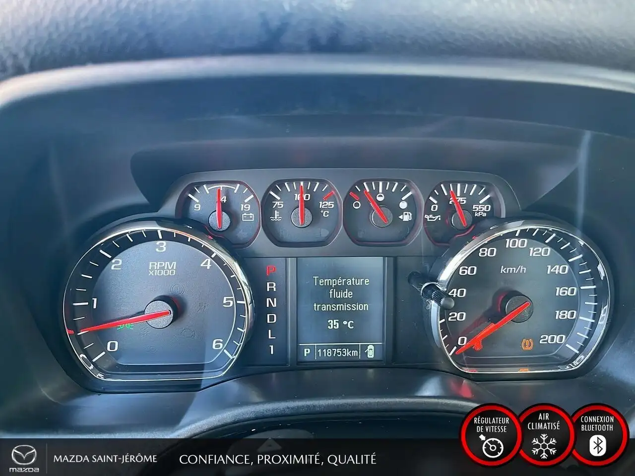 GMC Sierra 2500HD снимка GMC Sierra 2500HD