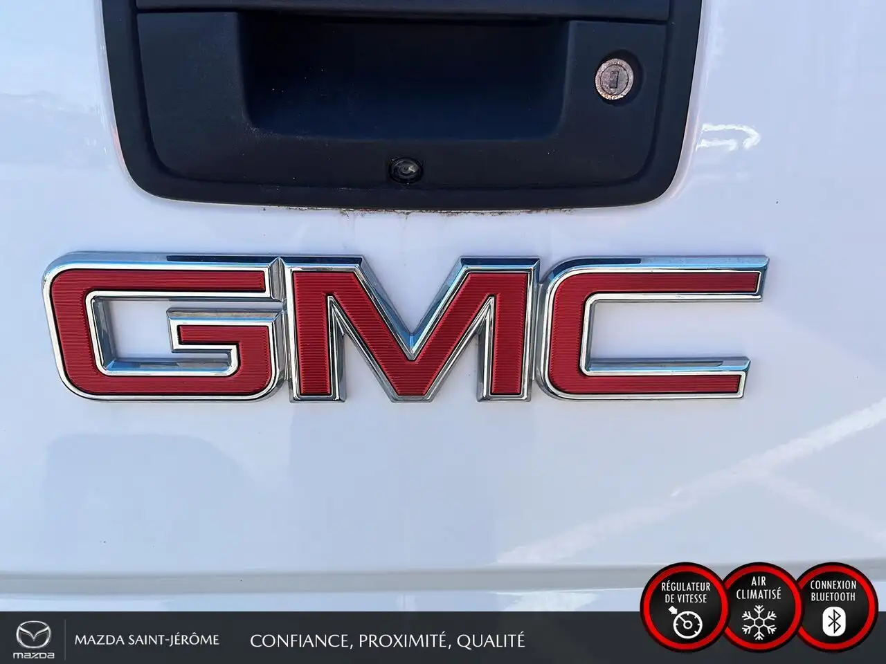 GMC Sierra 2500HD снимка GMC Sierra 2500HD