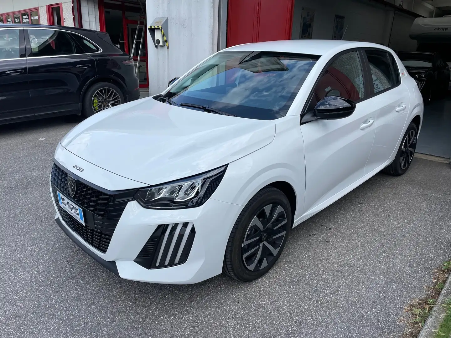 Peugeot 208 208 1.2 hybrid Style 100cv e-dcs 6 ok neopatent. Wit - 1