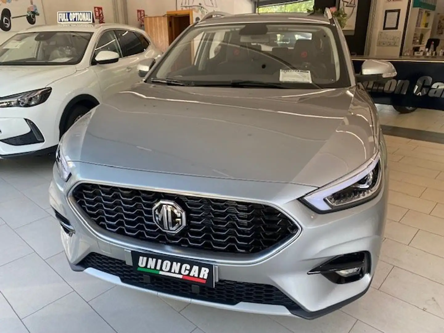 MG ZS CLASSIC 1.5 Vti Tech Luxury Silber - 1