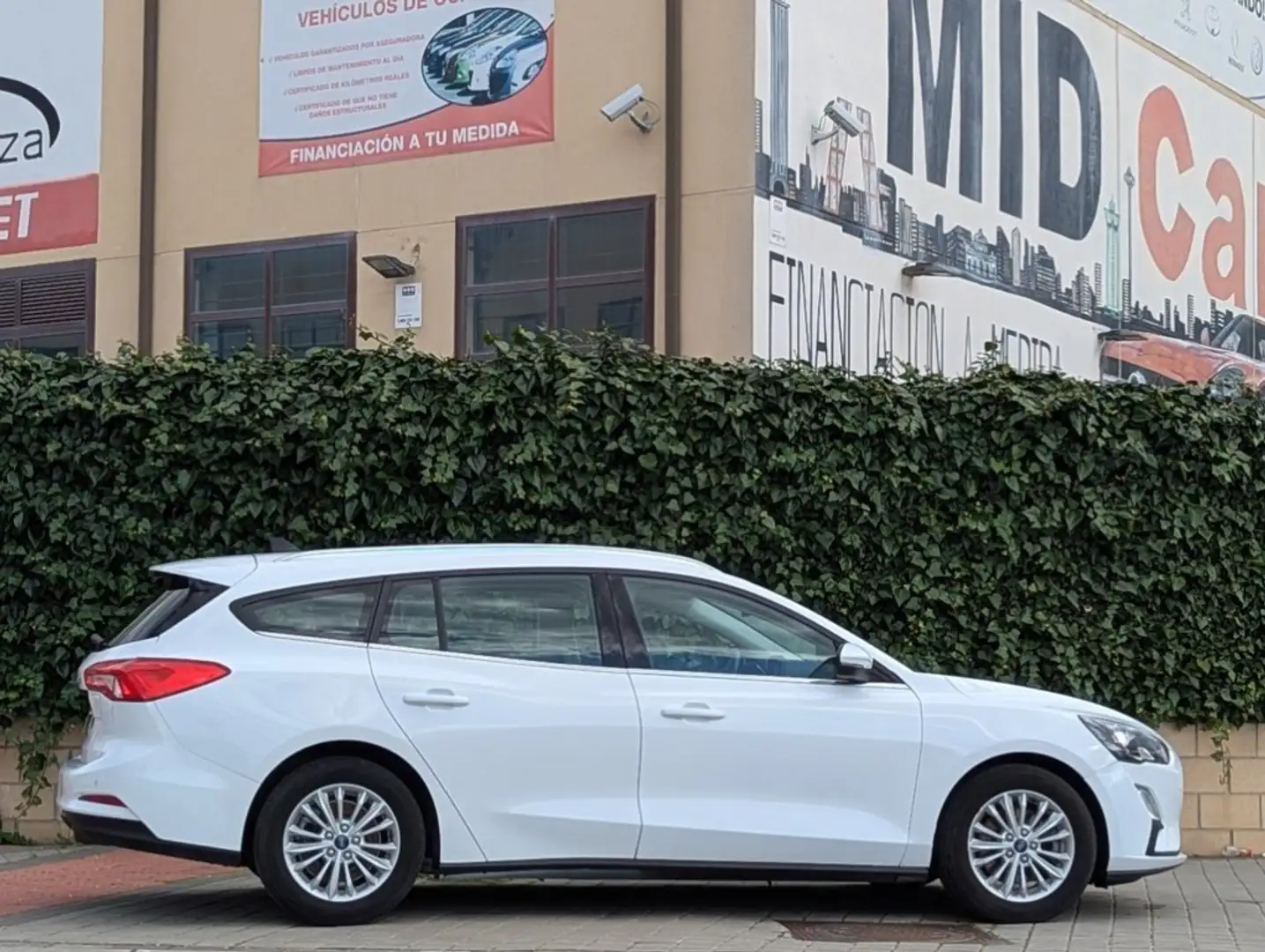 Ford Focus Sportbreak 1.5Ecoblue Titanium Blanc - 2