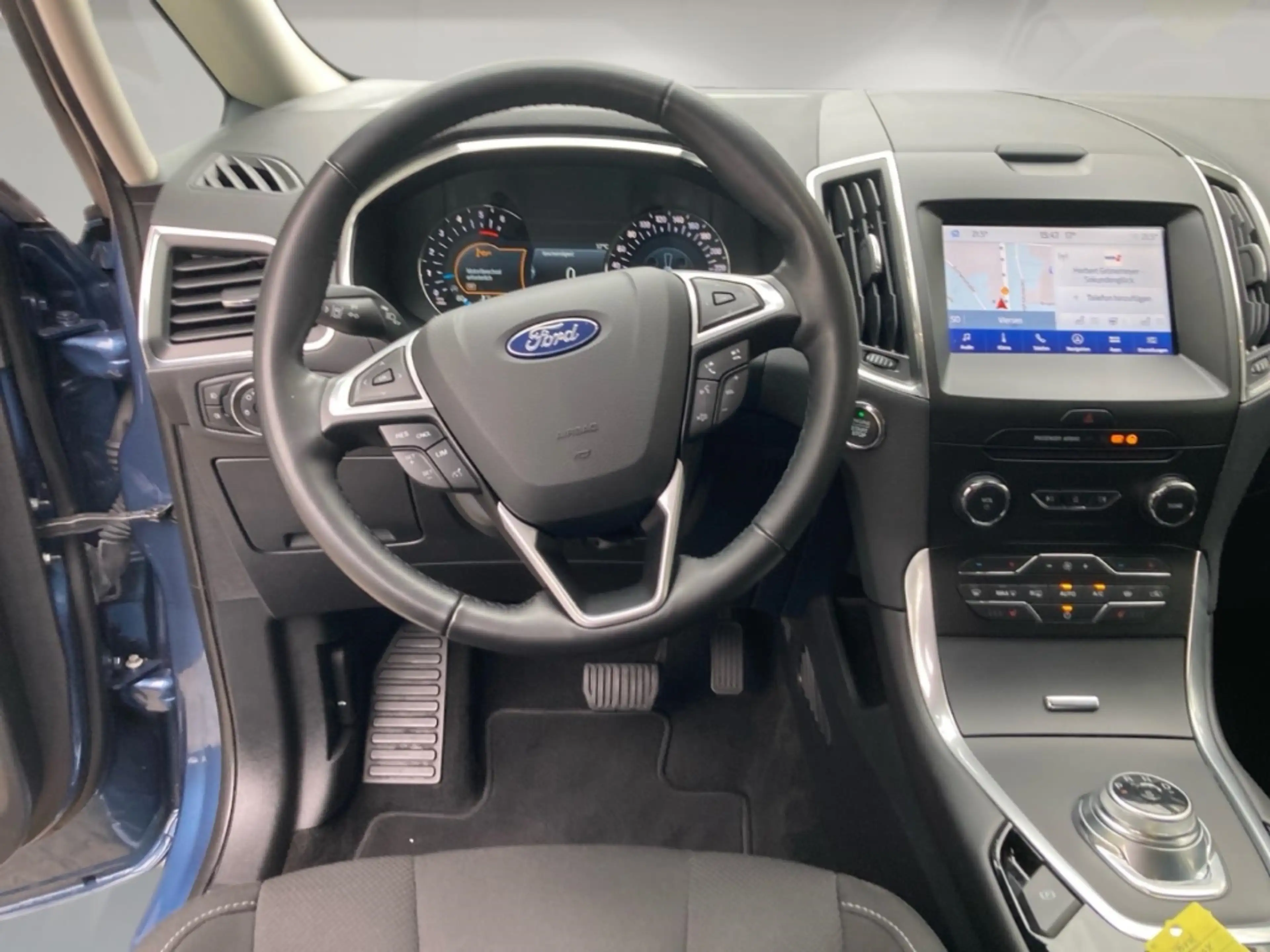 Ford S-Max Titanium AUTOMATIK+wenig KM+GJR+Business-Paket — photo 11