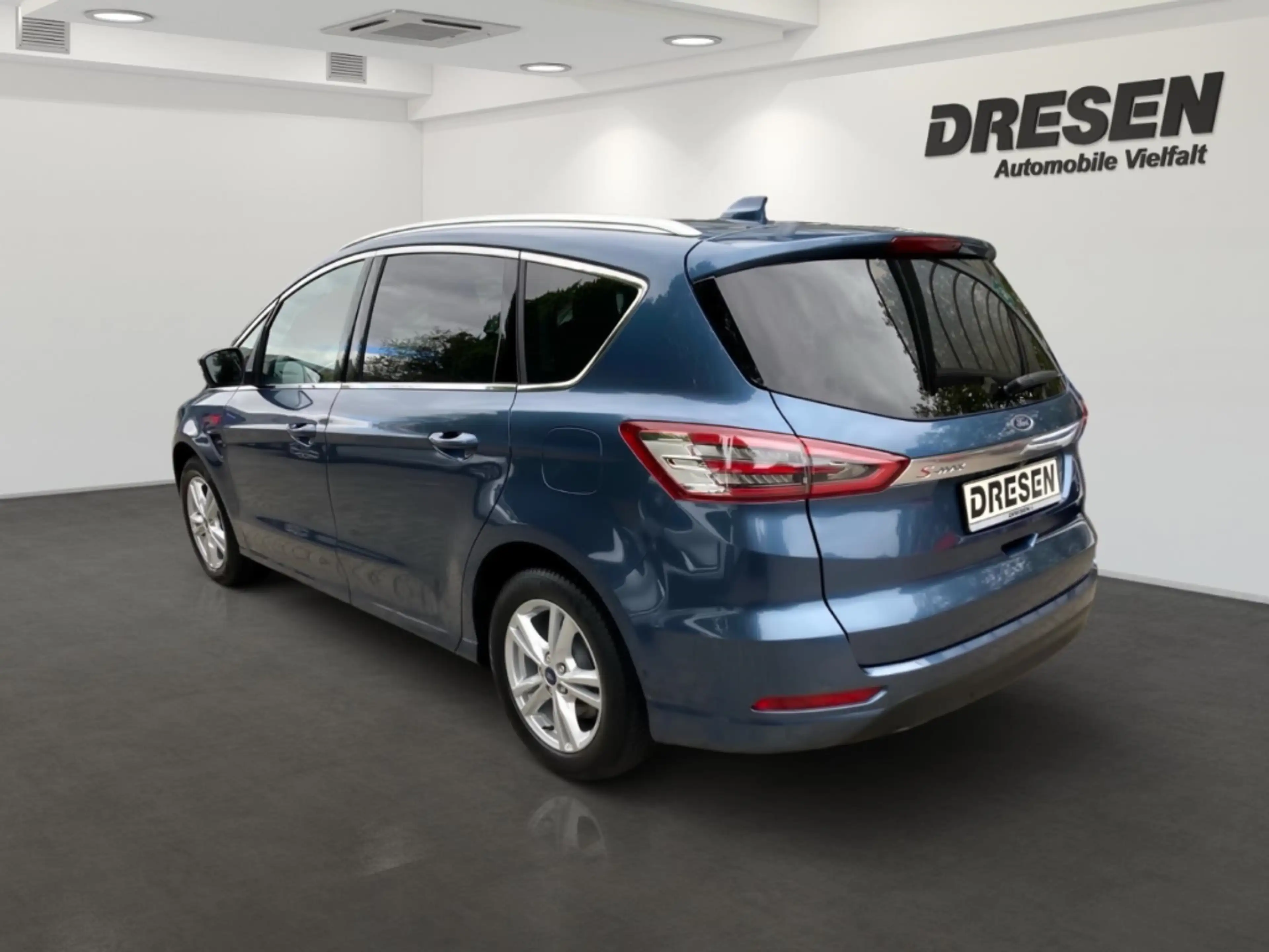 Ford S-Max Titanium AUTOMATIK+wenig KM+GJR+Business-Paket — photo 5