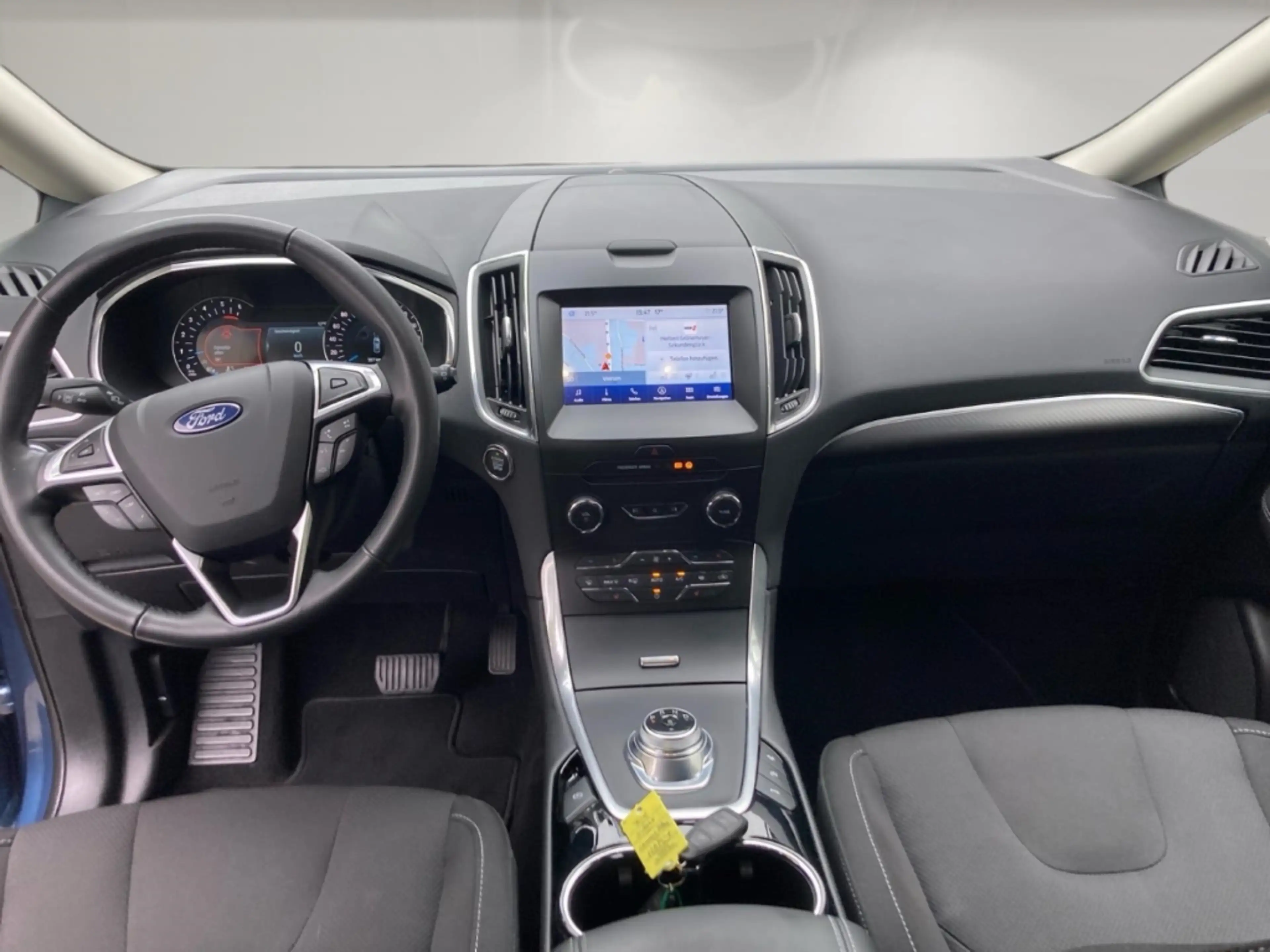 Ford S-Max Titanium AUTOMATIK+wenig KM+GJR+Business-Paket — photo 12