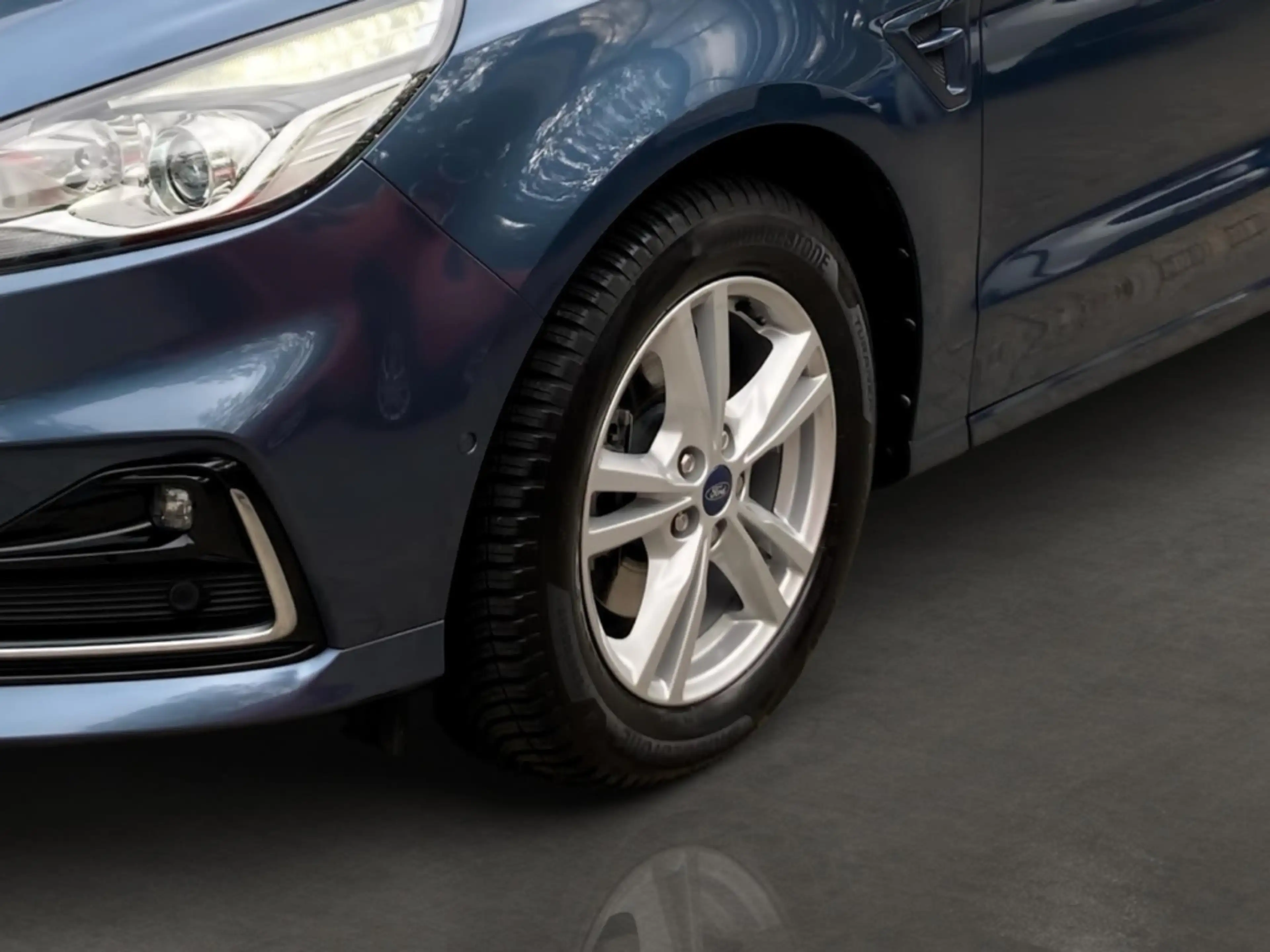 Ford S-Max Titanium AUTOMATIK+wenig KM+GJR+Business-Paket — photo 7