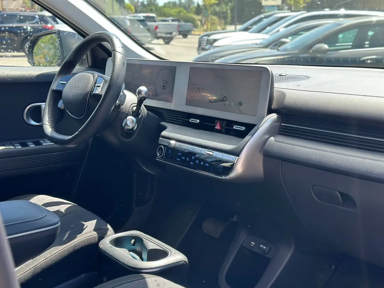 Hyundai IONIQ 5 photo Hyundai IONIQ 5