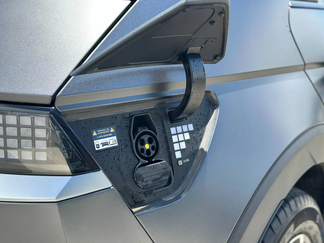 Hyundai IONIQ 5 photo Hyundai IONIQ 5