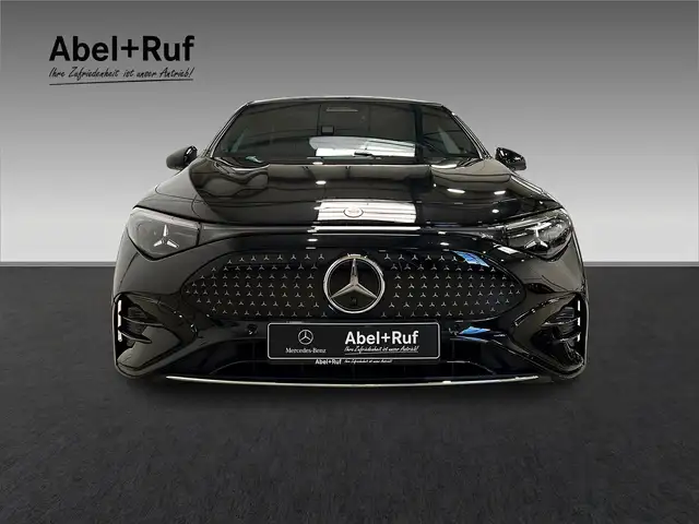 Mercedes-Benz 250 view 2