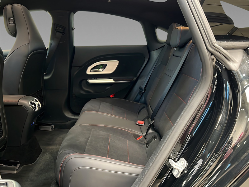 Mercedes-Benz CLA 250 + EQ AMG+LED+Kamera+Memory+Pano+LrHz+TotW — photo 9